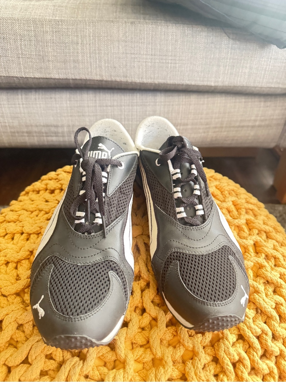 Puma man Black and White Low-Top Sneakers size 9